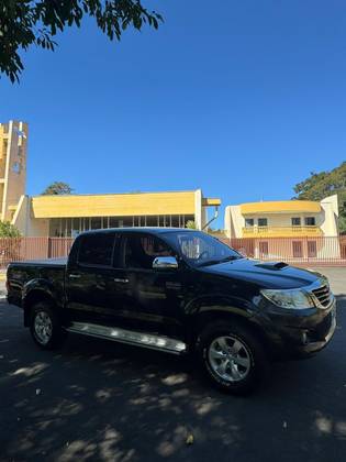 TOYOTA HILUX 3.0 SRV 4X4 CD 16V TURBO INTERCOOLER DIESEL 4P AUTOMÁTICO TOYOTA HILUX 3.0 SRV 4X4 CD 16V TURBO INTERCOOLER DIESEL 4P AUTOMÁTICO